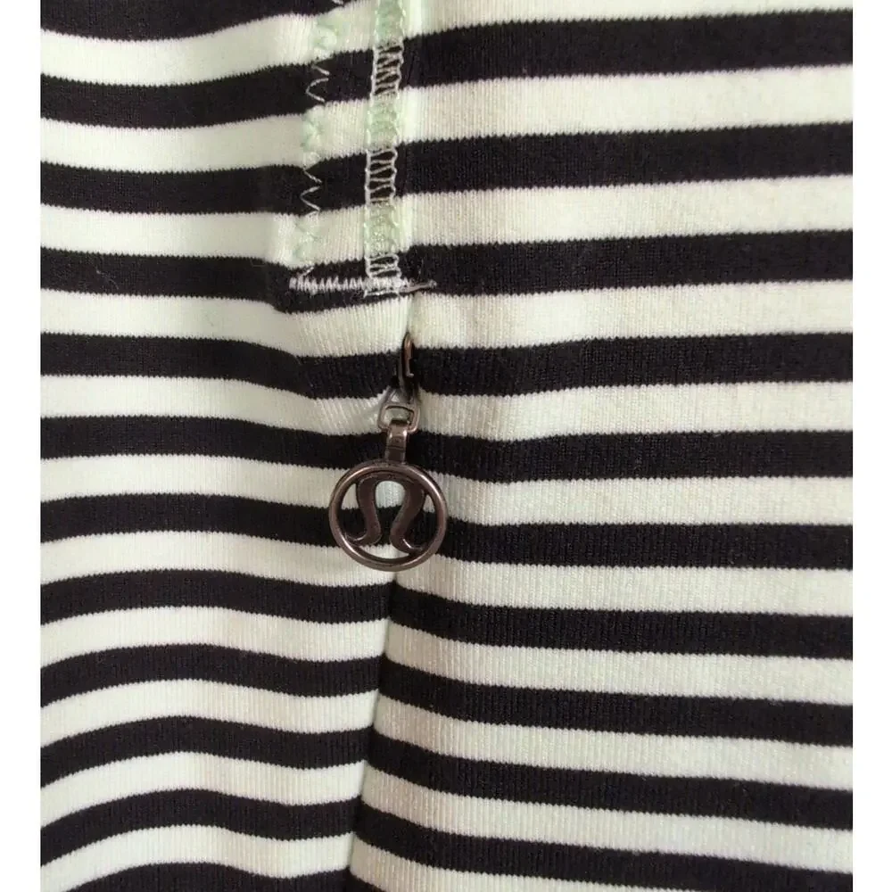 Lululemon Daily Yoga black and mint striped full zip jacket size 6 Active Gym